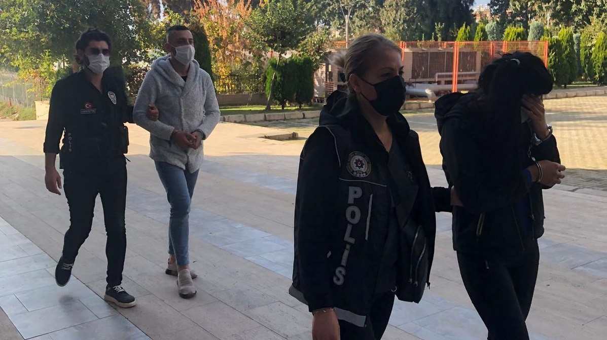 Uyuşturucu ile yakalanan 2 şüpheli tutuklandı #izmir
