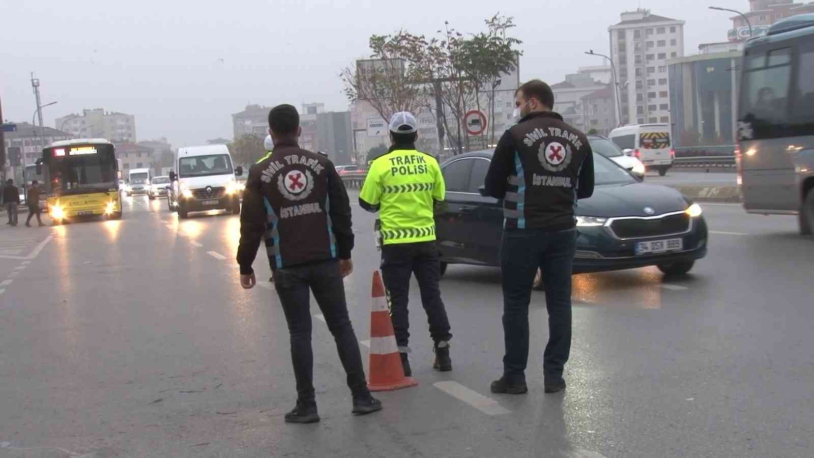 Ataşehir’de servis araçlarına ‘sıkı denetim’ #istanbul