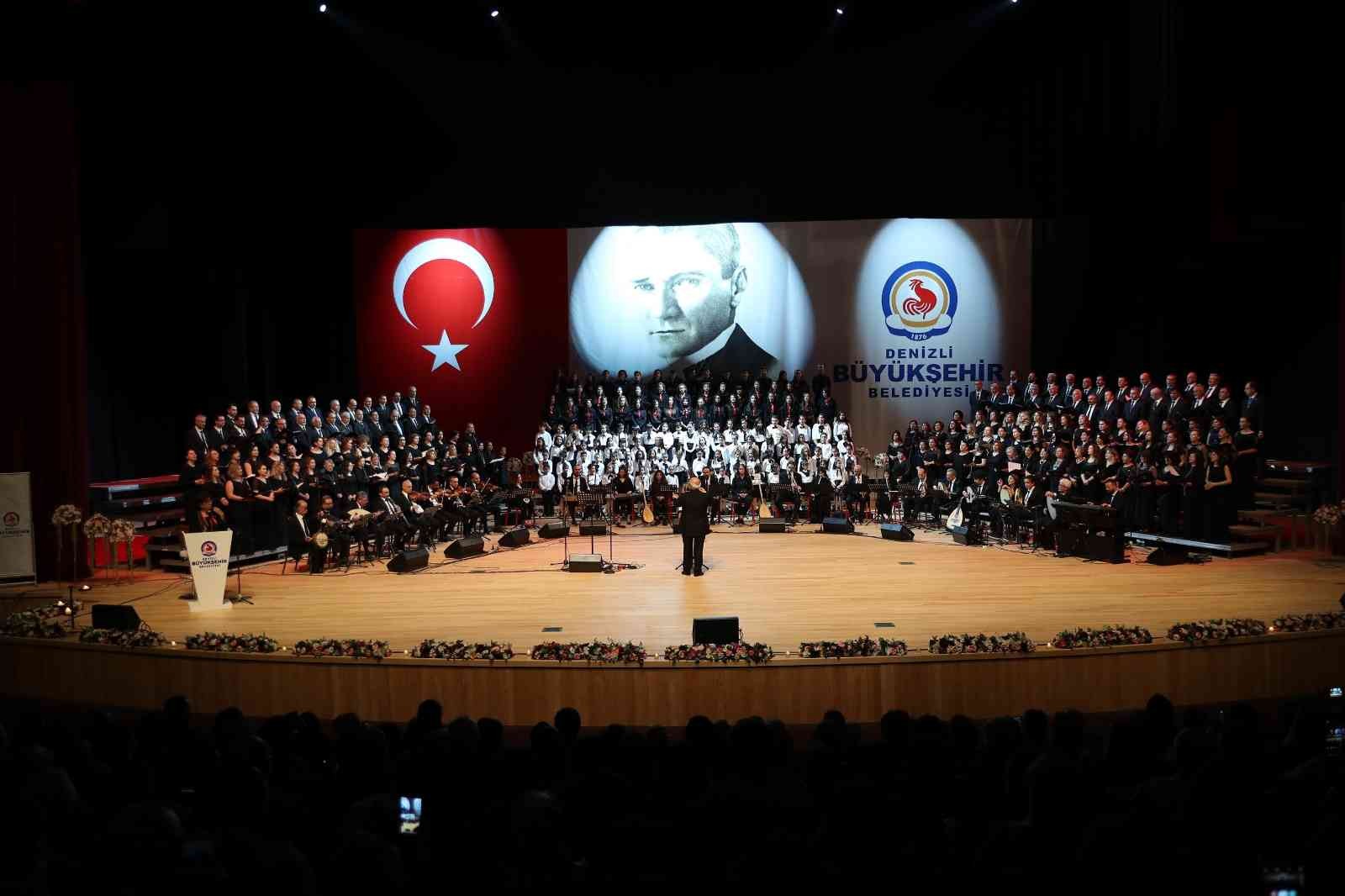 100 kişilik koro Atatürk’ün sevdiği şarkıları seslendirecek #denizli