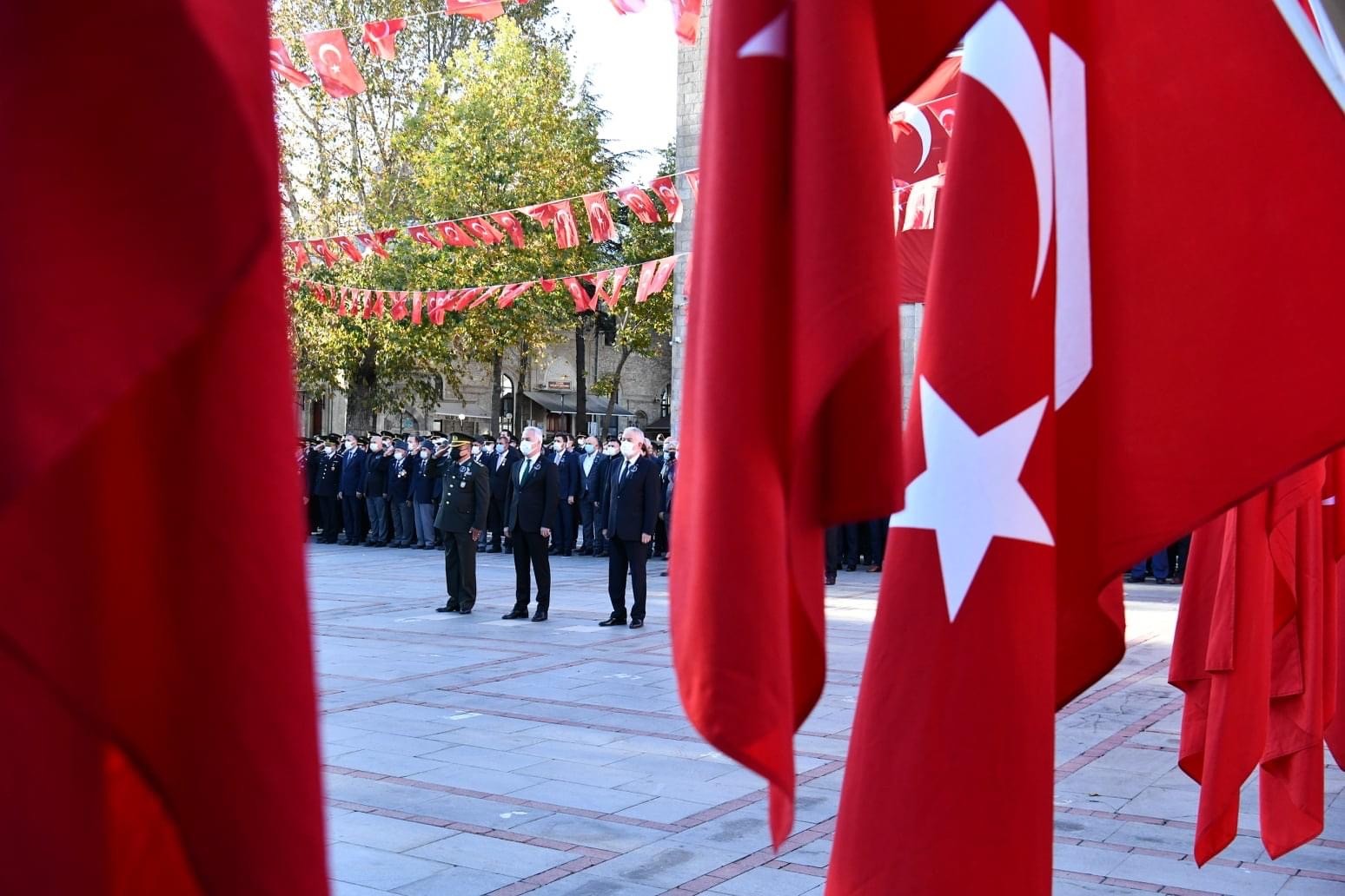Gazi Mustafa Kemal Atatürk, Isparta’da saygı ve minnetle anıldı #isparta