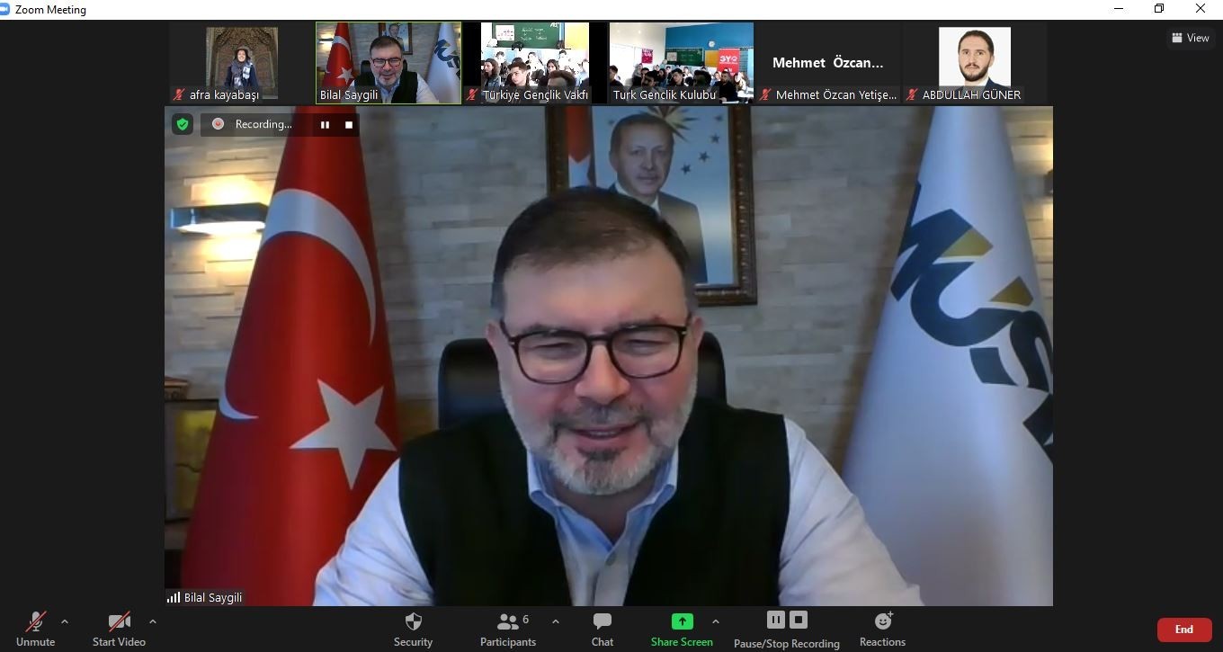 MÜSİAD İzmir Başkanı Bilal Saygılı, gençlere tecrübelerini paylaştı #izmir