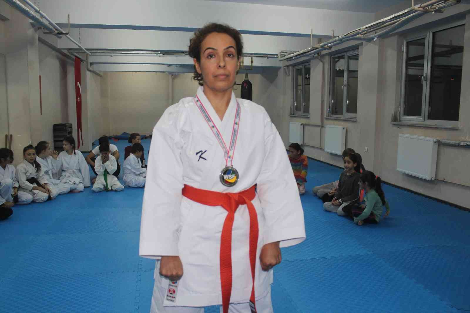 Kadın doktor karatede dünya 2.’si oldu #giresun