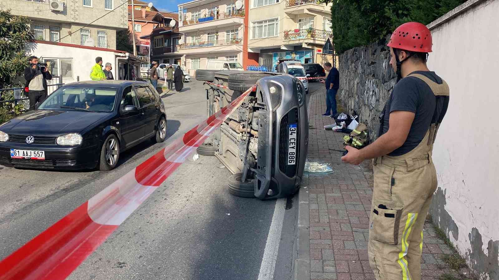 Sarıyer’de kontrolden çıkan araç kaza yaptı: 1 yaralı #istanbul