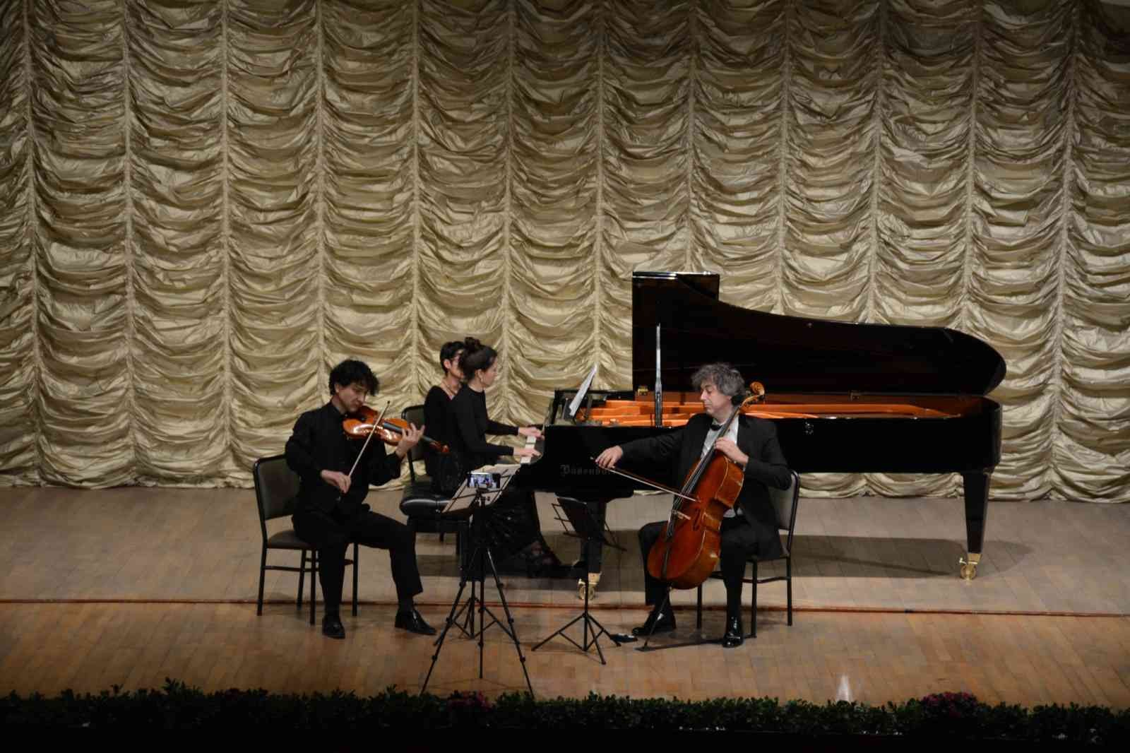 ‘Ulucan Trio Konseri’ yoğun ilgi gördü #eskisehir