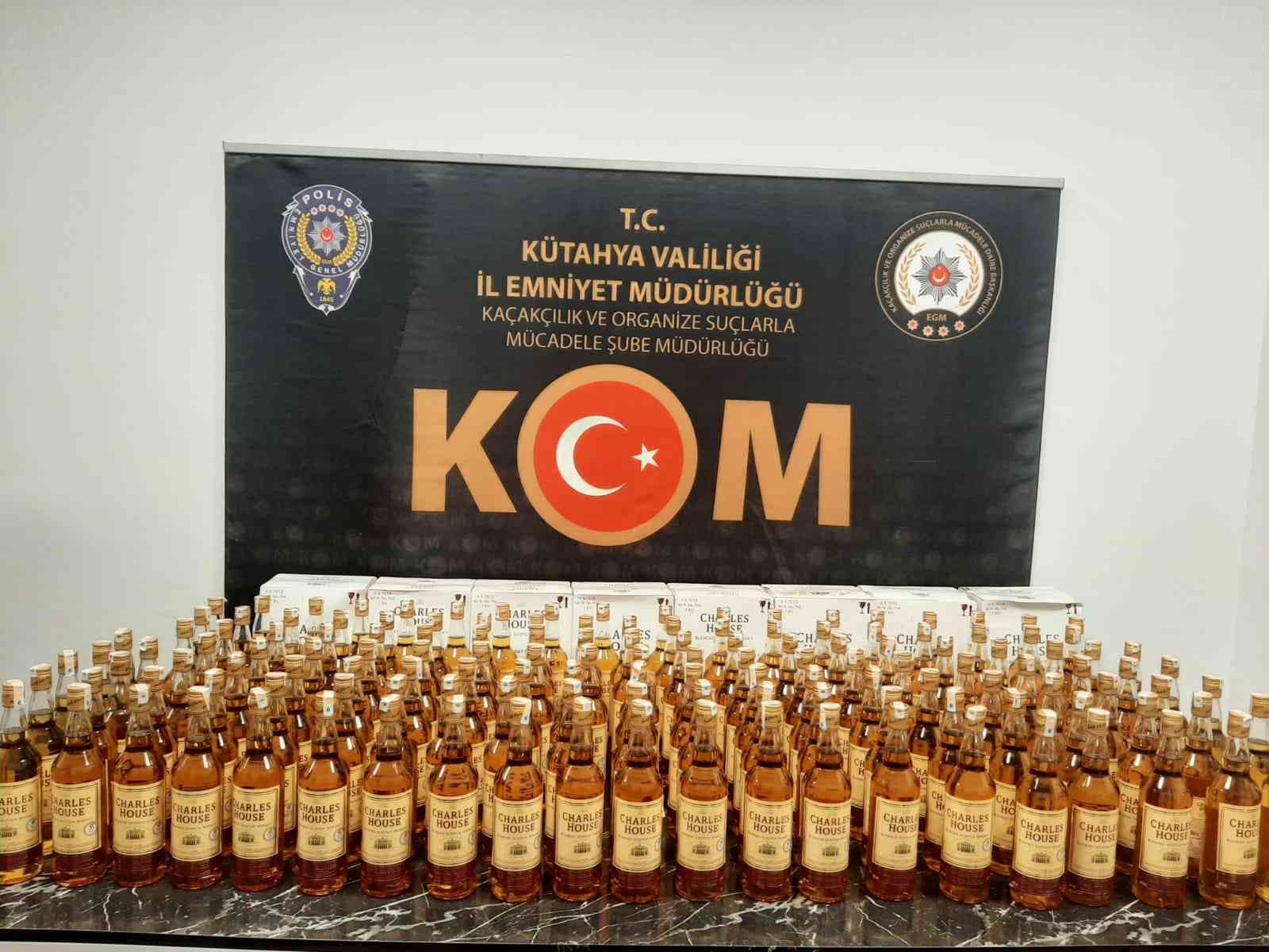 Kütahya’da 180 şişe kaçak içki ele geçirildi #kutahya
