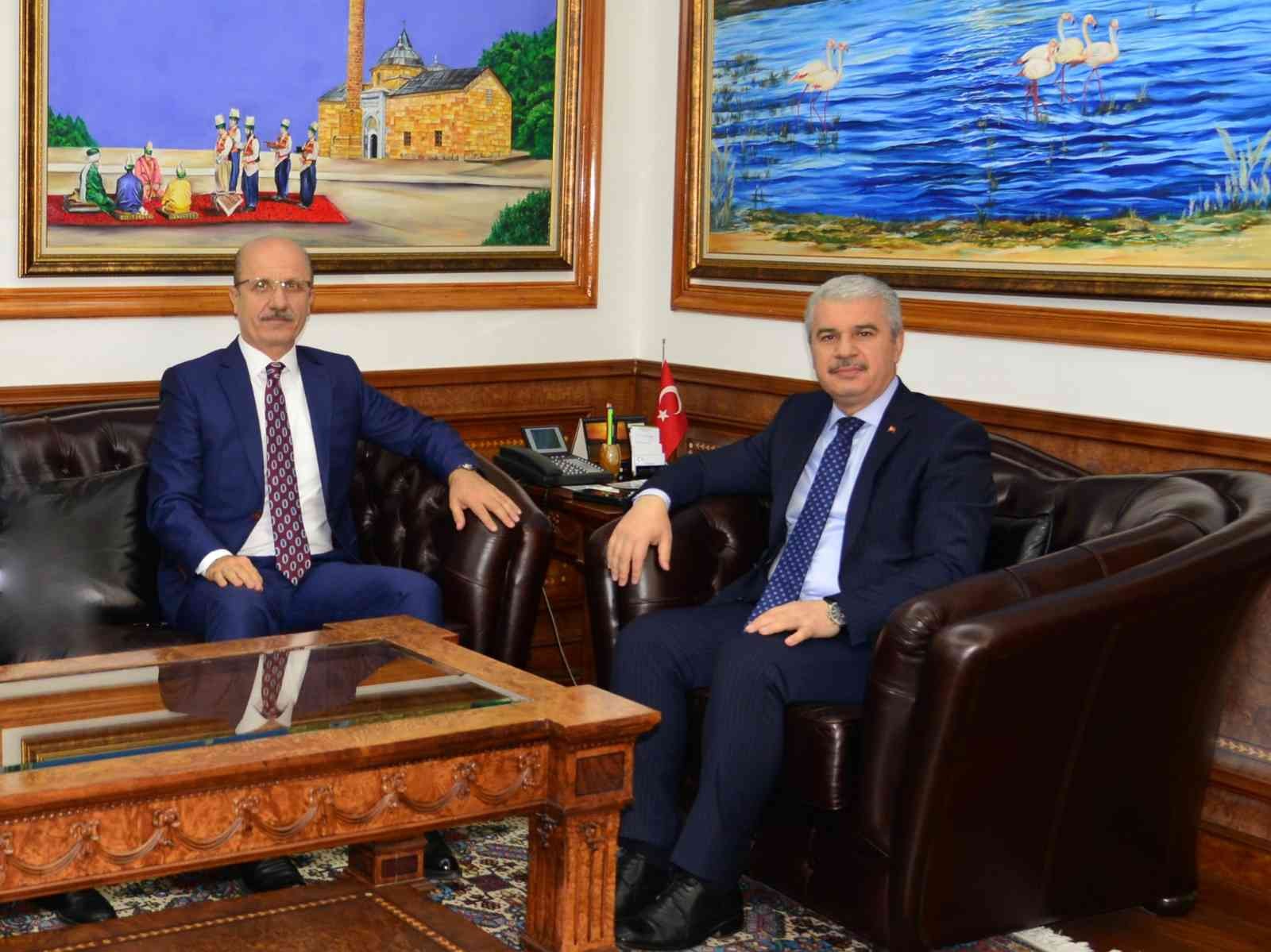 Özvar: Üniversiteler bilgi birikimine katkı sağlıyor #kirsehir Özvar: Üniversiteler bilgi birikimine katkı sağlıyor #kirsehir