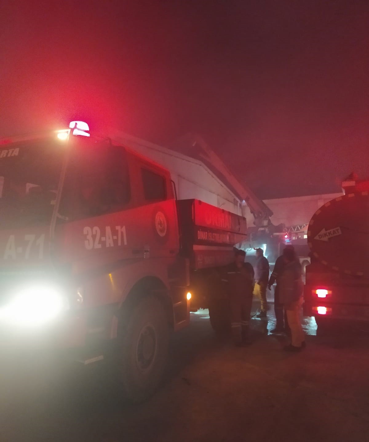 Afyonkarahisar’da iplik fabrikasında yangın #afyonkarahisar