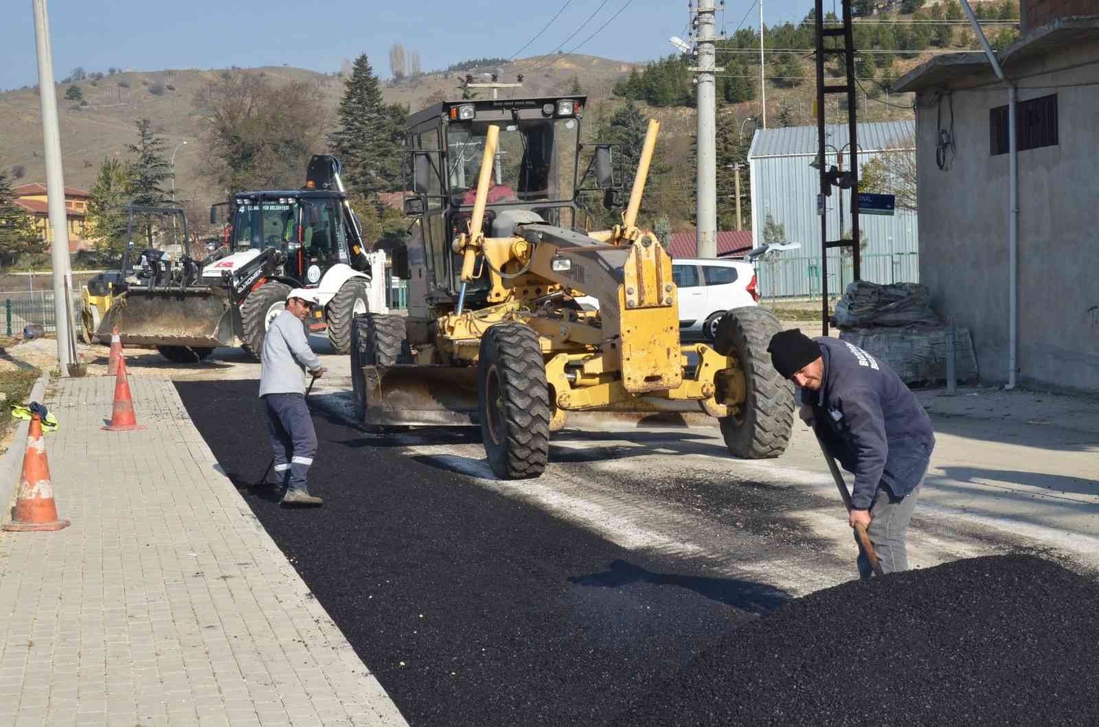Asfalt yenileme çalışmaları devam ediyor #bilecik