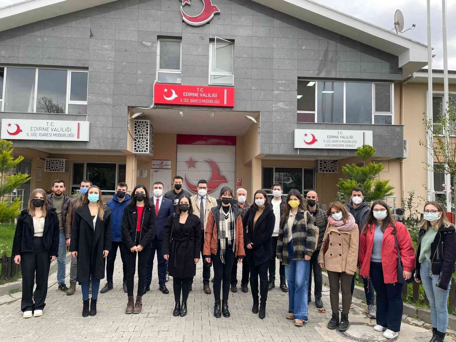Stajyer avukatlar İl Göç İdaresini gezdi #edirne