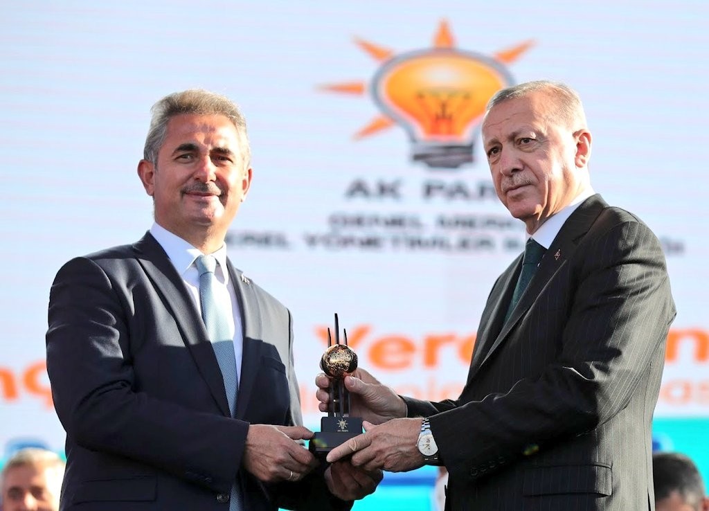 Cumhurbaşkanı Erdoğan’dan Başkan Köse’ye bir ödül daha #ankara