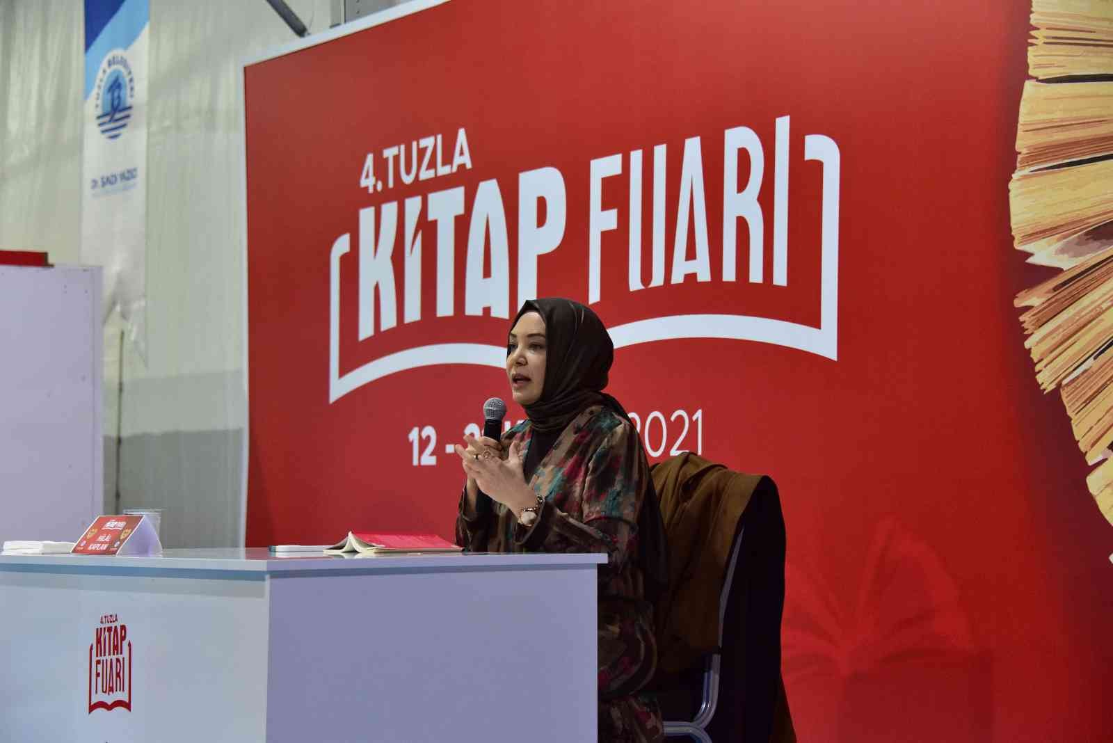 Hilal Kaplan, Tuzla Belediyesi Kitap Fuarı’nda okurlarıyla buluştu #istanbul