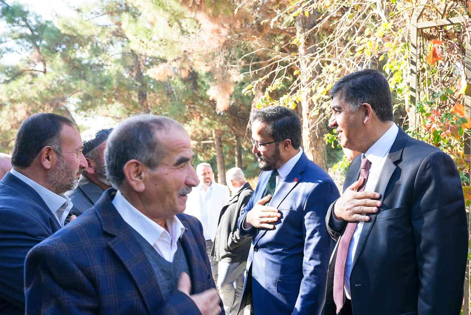 Başkan Fadıloğlu, mahalle temsilcileriyle bir araya geldi #gaziantep