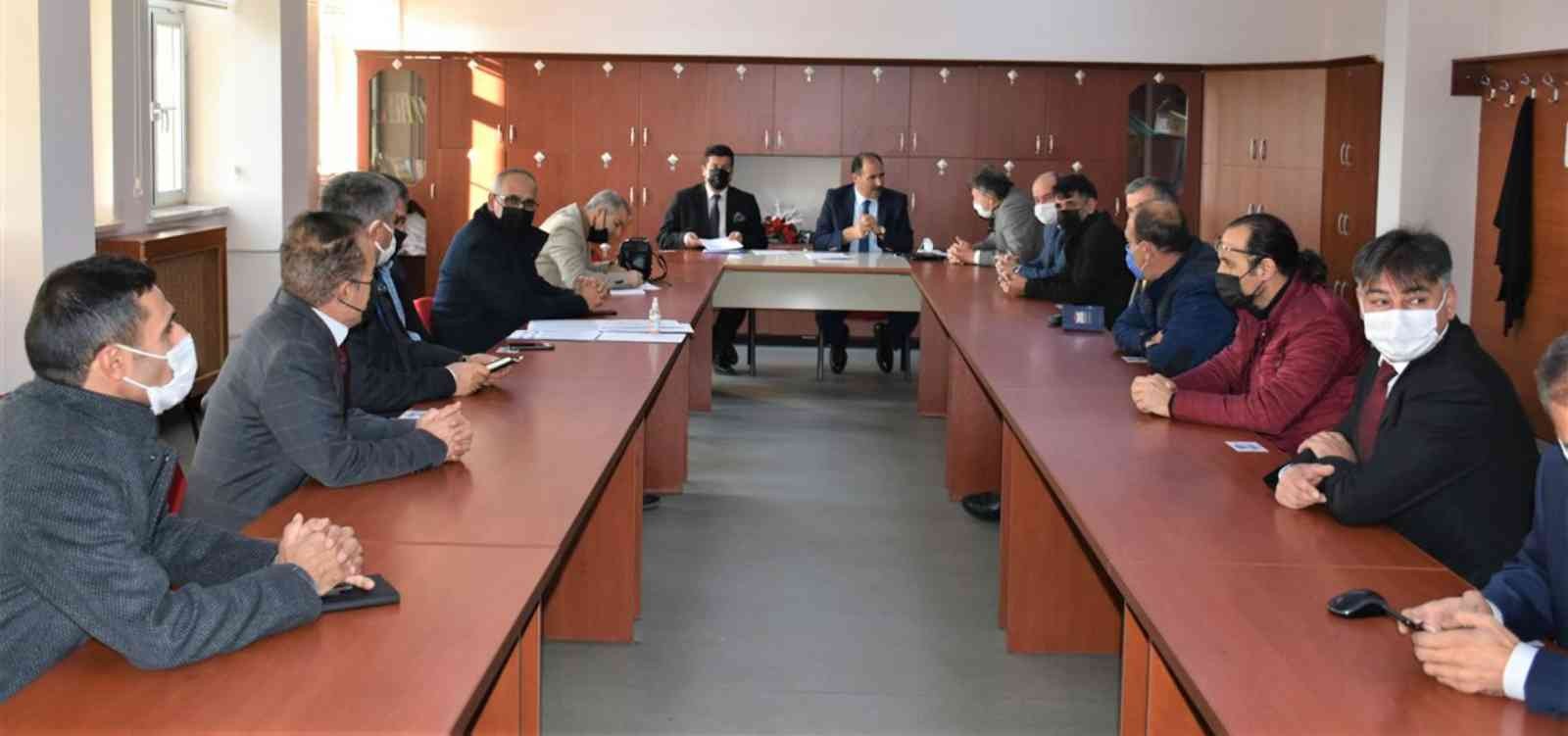 Erzincan’da ortaokul müdürleri ile genel değerlendirme toplantısı yapıldı #erzincan