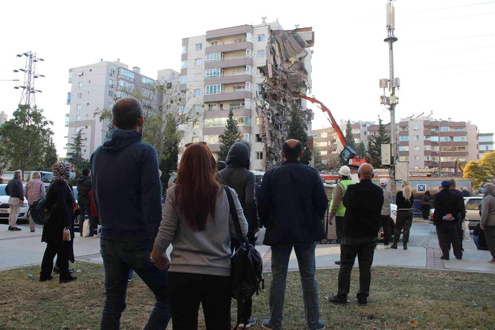 Mahkeme başkanından, depremde 11 kişinin öldüğü binadaki BİM’e suç duyurusu #izmir