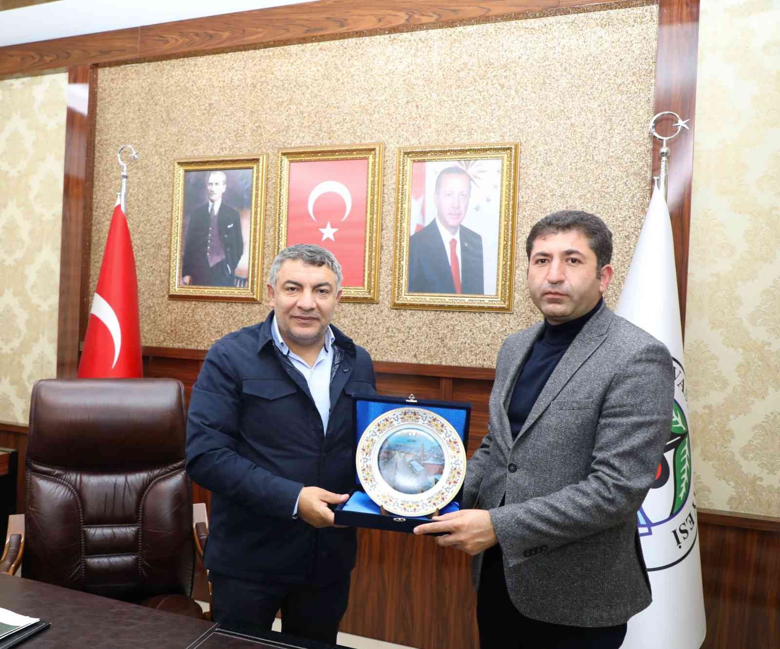 Başkan Şayir, Zara Belediye Başkanı Çelik’i ağırladı #kocaeli