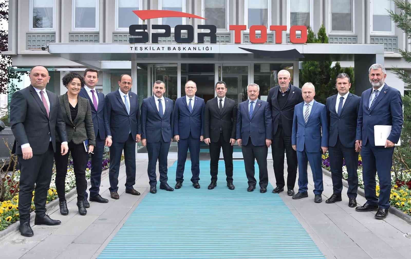 Zonguldak’ın spor yatırımları için imzalar atıldı #zonguldak