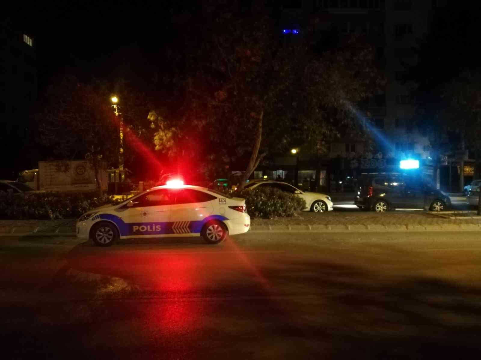İzmir’de ticari taksi ile silahlı saldırı: 1 ölü #izmir