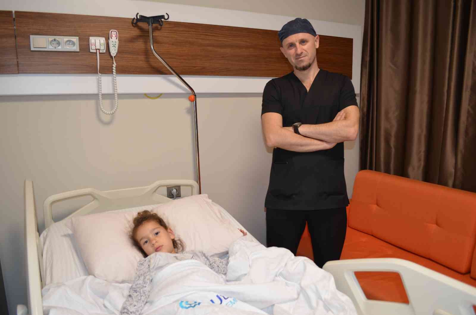 Dört yaşındaki kız çocuğuna kapalı yöntemle ameliyat #kahramanmaras