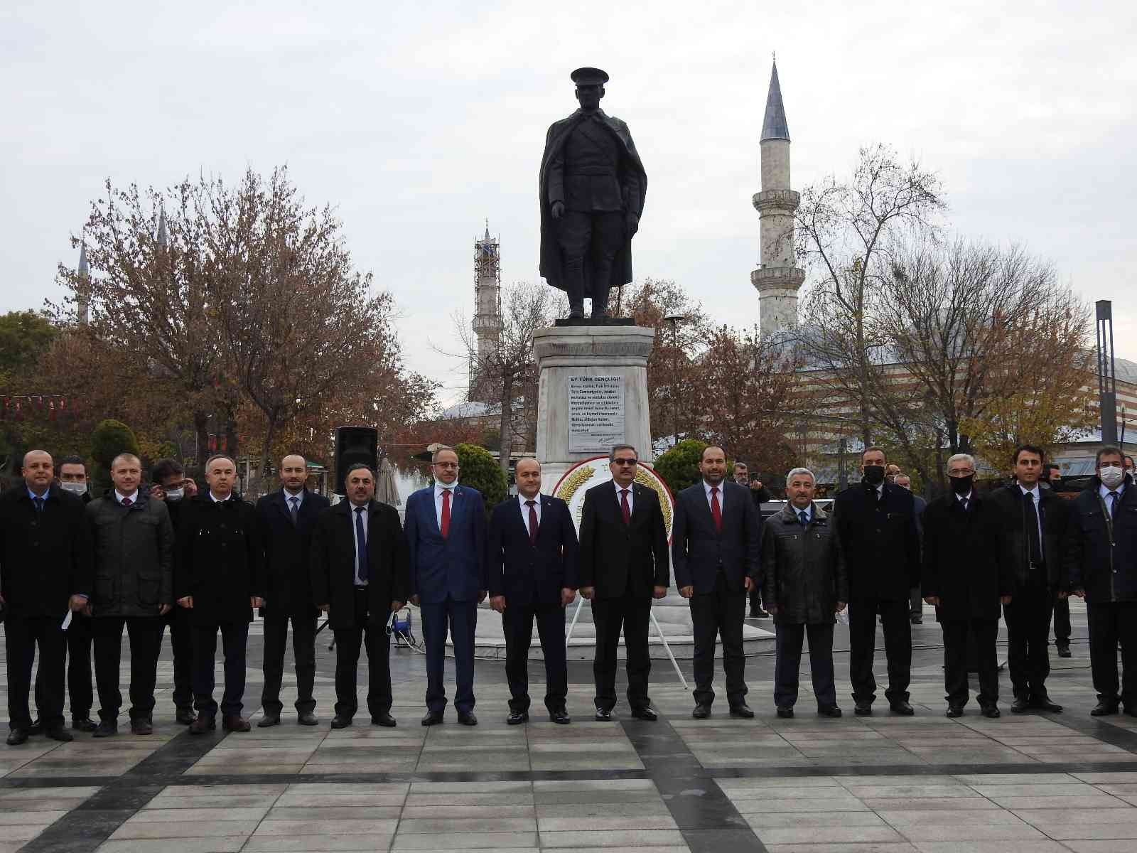 Edirne’de ’24 Kasım Öğretmenler Günü’ törenle kutlandı #edirne