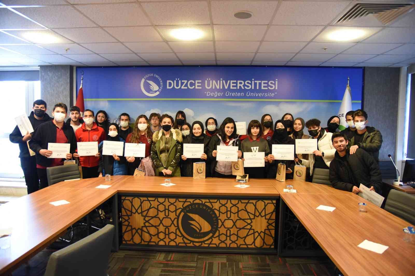 Öğrenciler Düzce Üniversitesi gönüllüsü oldu #duzce