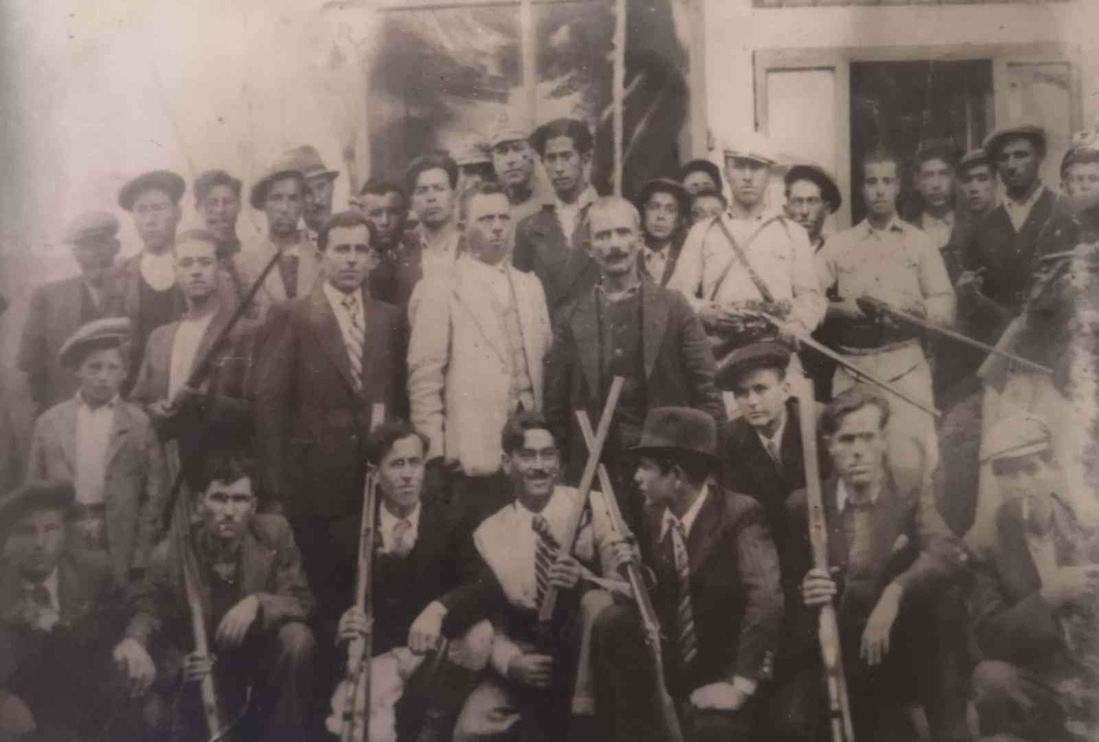 1937 yılında yapılan tarihi Avcılar Kulübü binası yıkılıp katlı otoparka dönüşecek #izmir