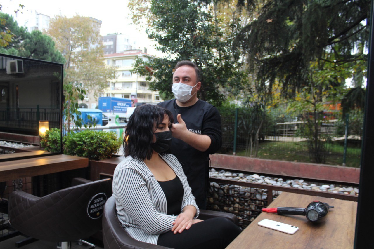 Ünlü kuaför Emre Yeşiloğlu’ndan pandemiye ilginç çözüm #istanbul