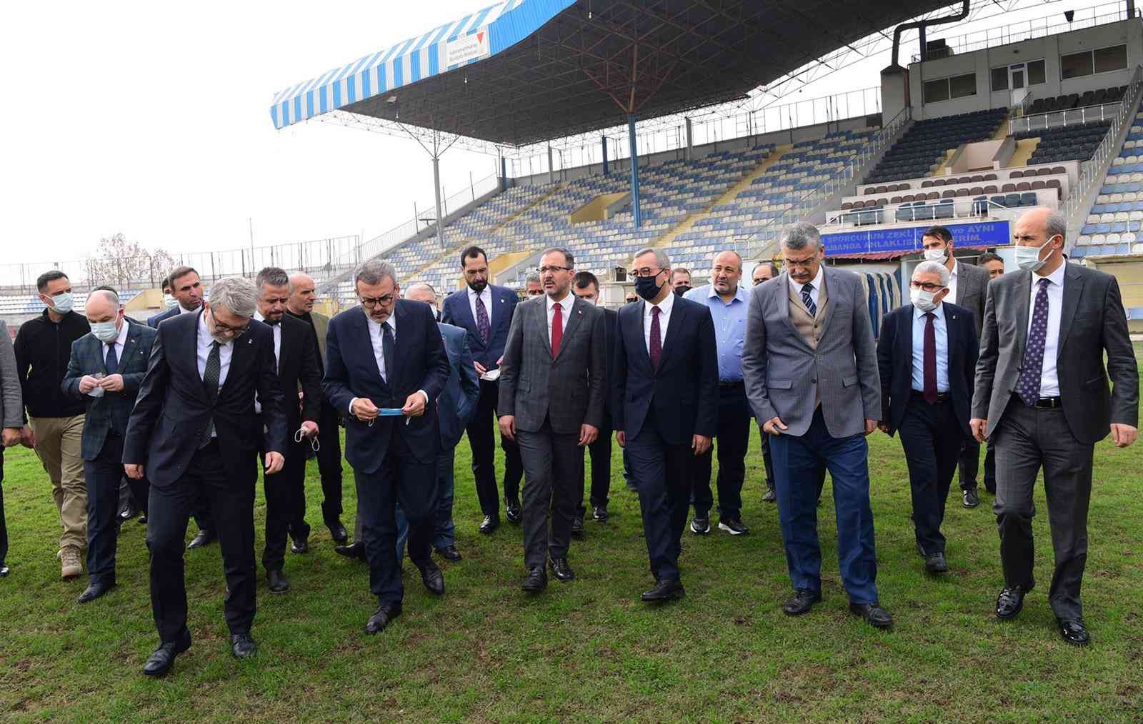Bakan Kasapoğlu’ndan Kahramanmaraş’a stadyum müjdesi #kahramanmaras