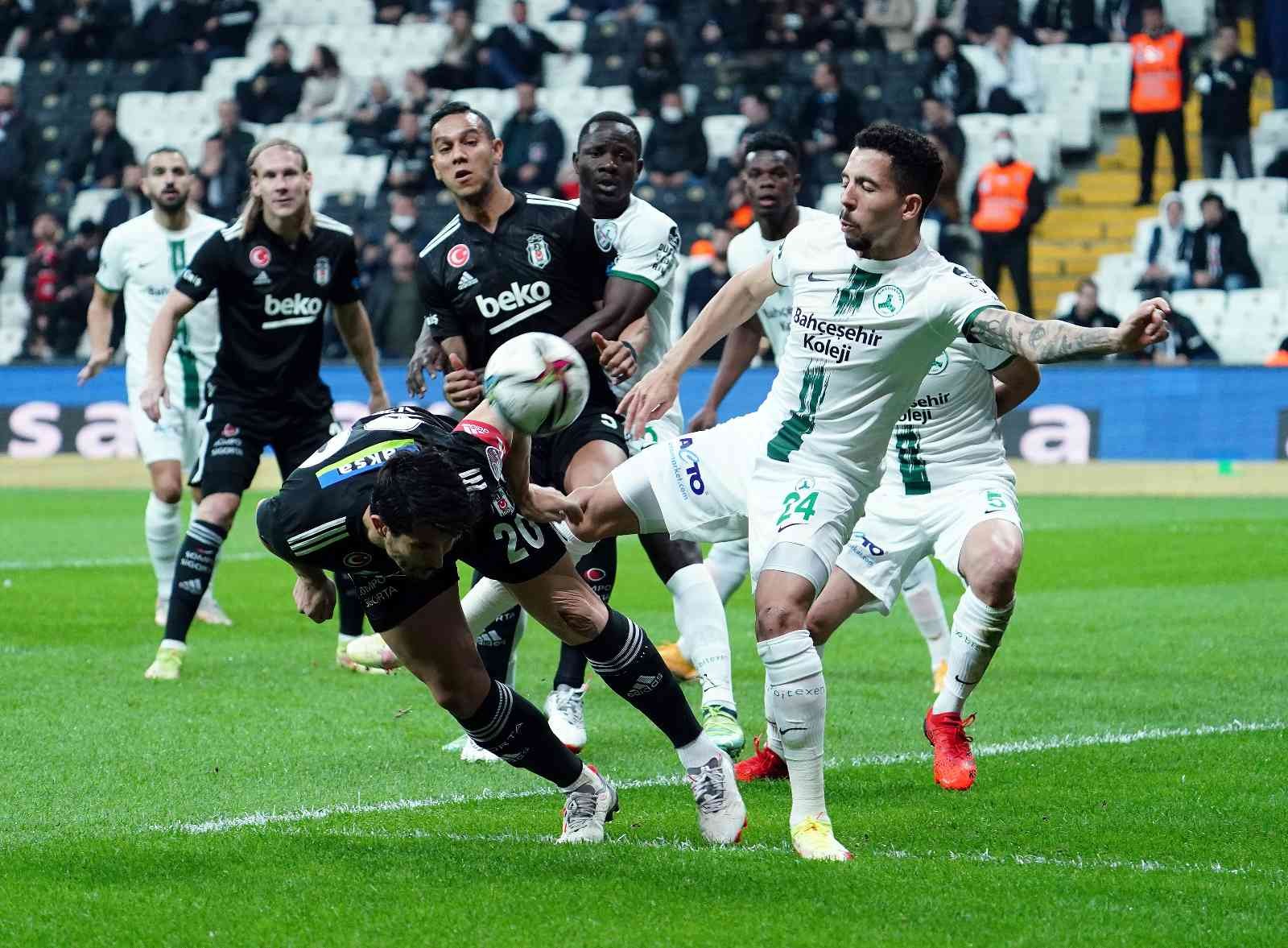 Spor Toto Süper Lig: Beşiktaş: 0 - GZT Giresunspor: 1 (İlk yarı) #istanbul