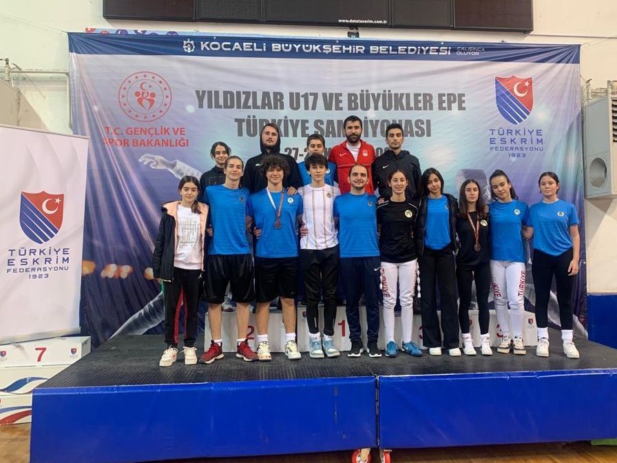 Alanyaspor Eskrim Takımı, Kocaeli’nde 4 madalya kazandı #antalya