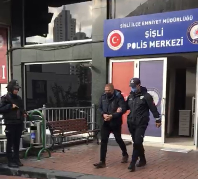 İstanbul’da 250 bin lira dolu çanta hırsızlığı kamerada #istanbul