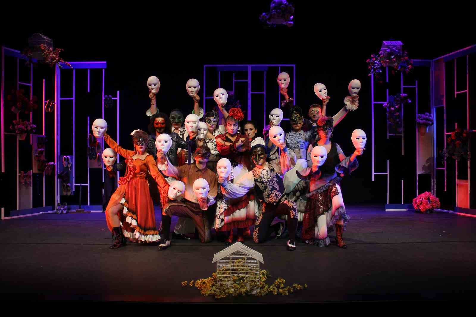 Erzurum Devlet Tiyatrosu “Eskicinin Tazesi” oyununu sahneliyor #erzurum