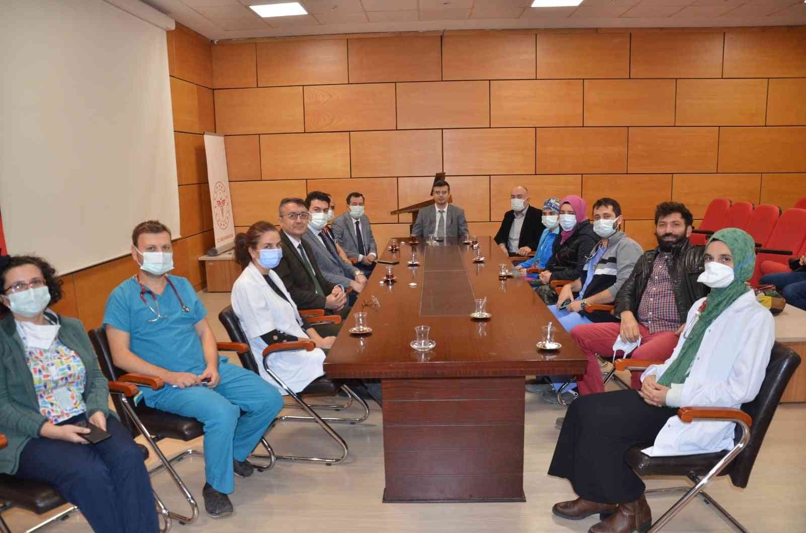 Afyonkarahisar’da çocuk hekimleri toplantı yaptı #afyonkarahisar