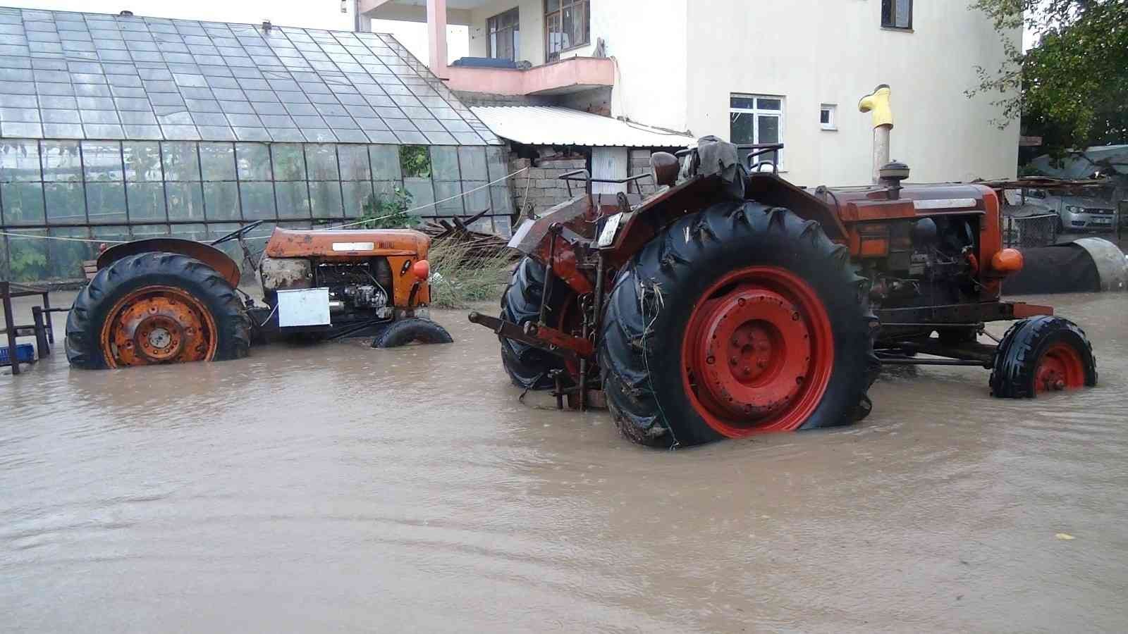 Antalya’ya kuvvetli yağış uyarısı #antalya