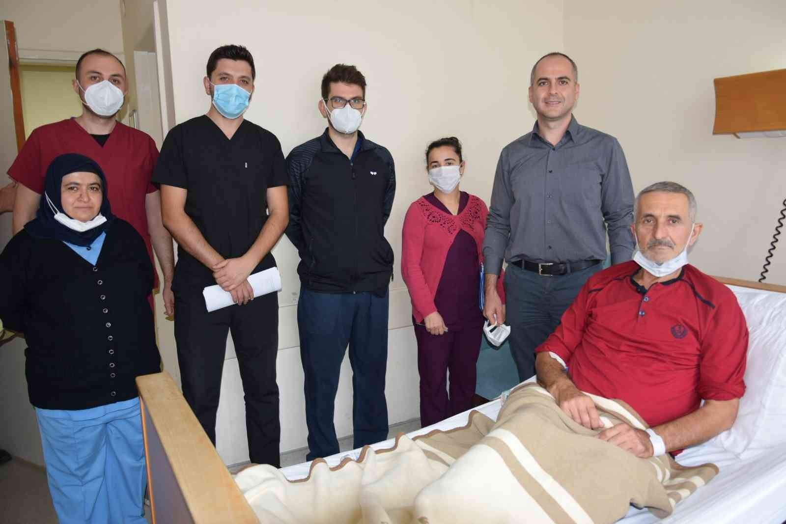 68 yaşındaki hasta Düzce Üniversitesi hastanesinde şifa buldu #duzce