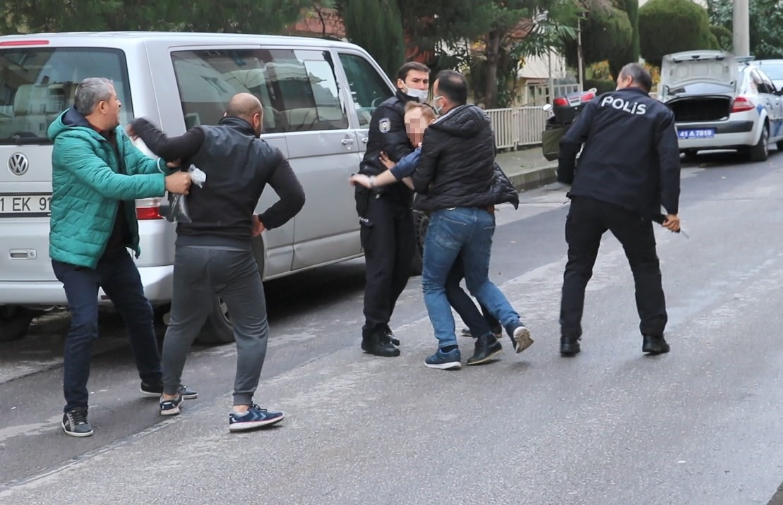 1 yıl önce alkollü araç kullanırken yakalanan avukat komşusunu vurmaktan tutuklandı #kocaeli