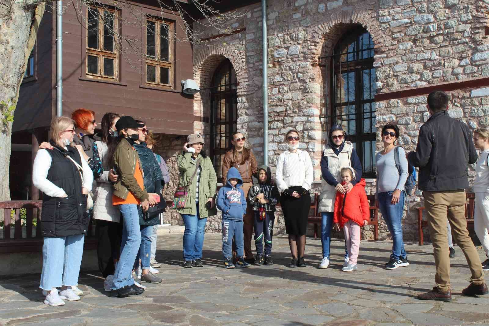 700 yıllık Orhan Camii’ne turist akını #kocaeli