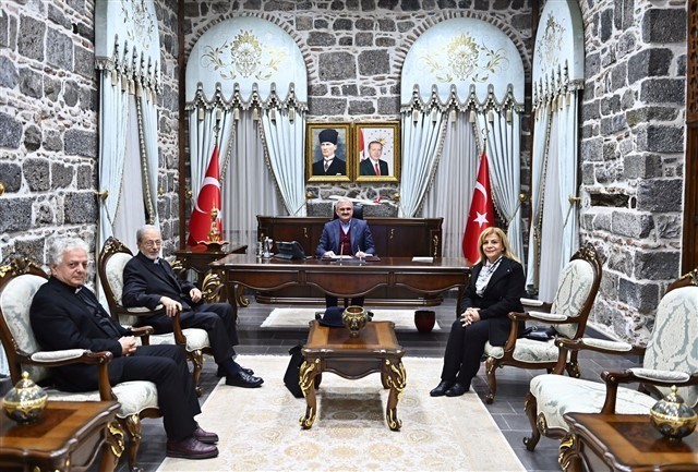 Türkiye Ermeni Katolikleri Ruhani Lideri Zekiyan’dan Vali Karaloğlu’na ziyaret #diyarbakir