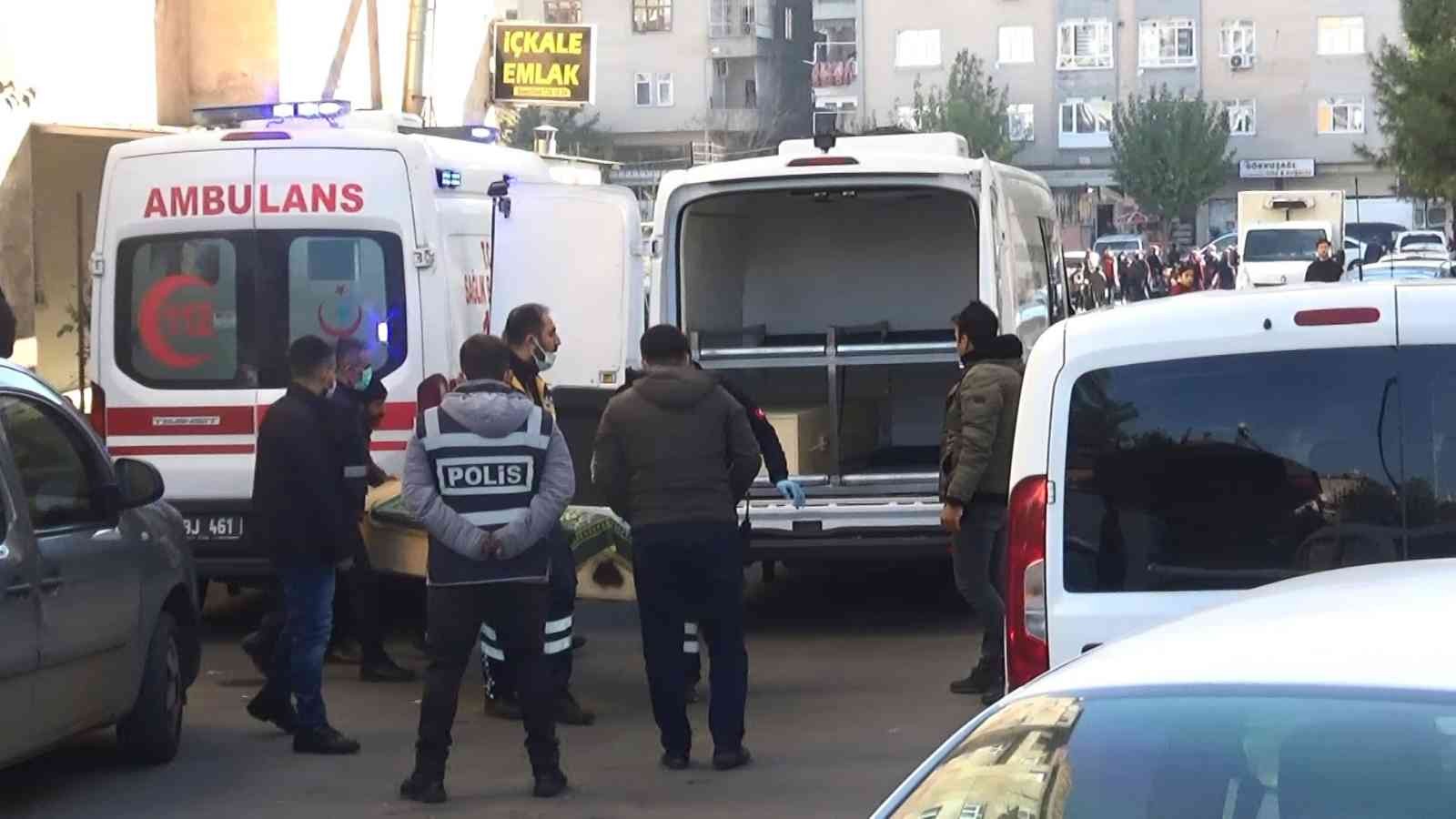 Diyarbakır’da ailesine dehşeti yaşatan katil zanlısının ilk ifadesi ortaya çıktı #diyarbakir