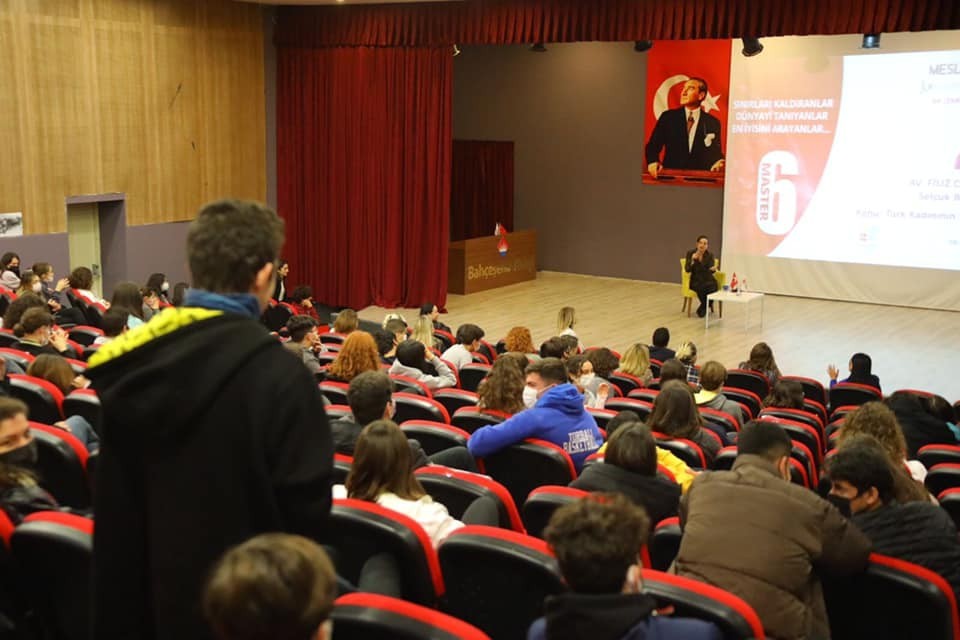 Başkan Sengel: Gençlerin yaşadıkları kentle ilgili hayal kurabilmesini istiyorum #izmir
