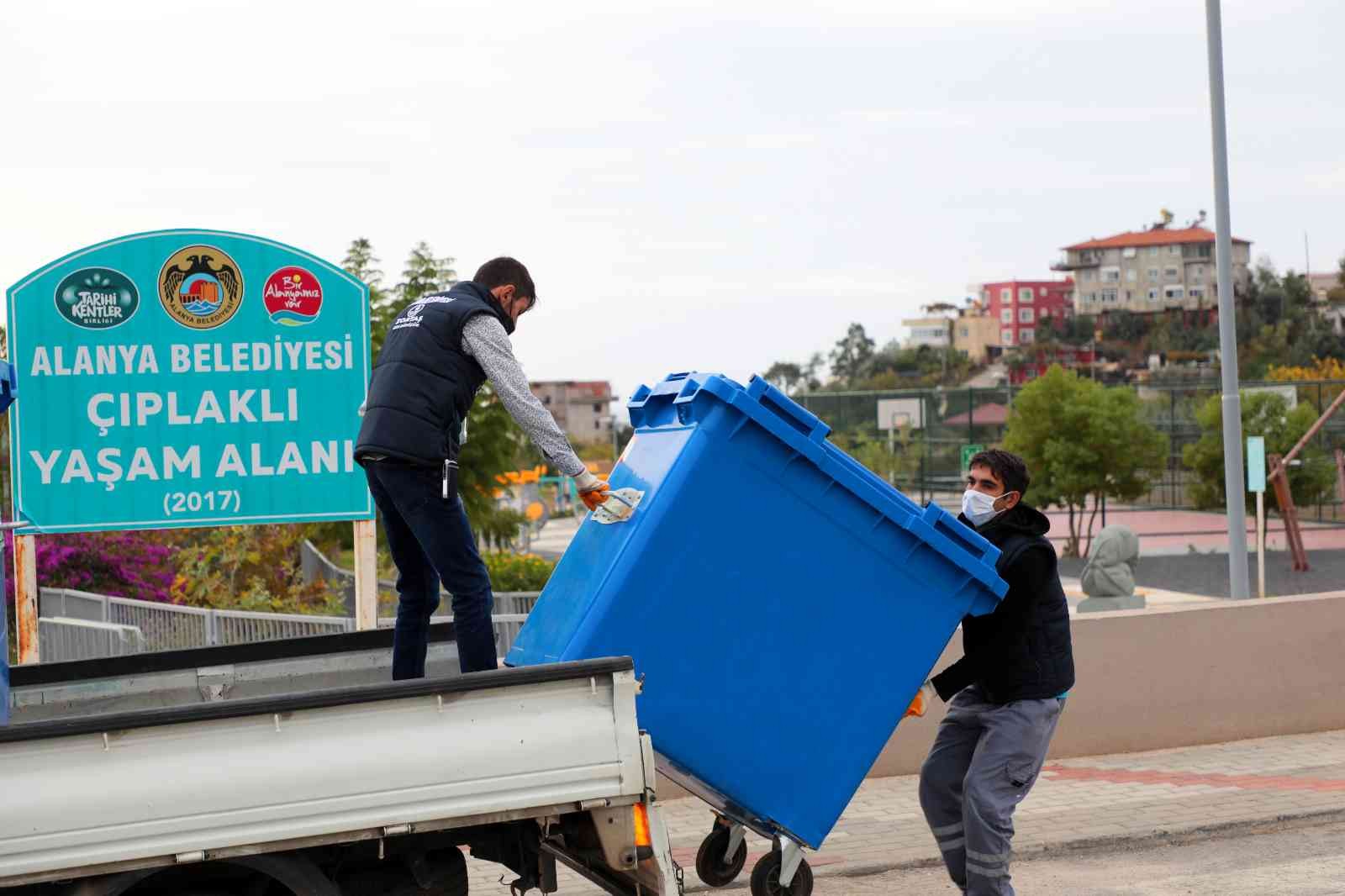 Alanya’da 150 adet sıfır atık konteyneri dağıtıldı #antalya