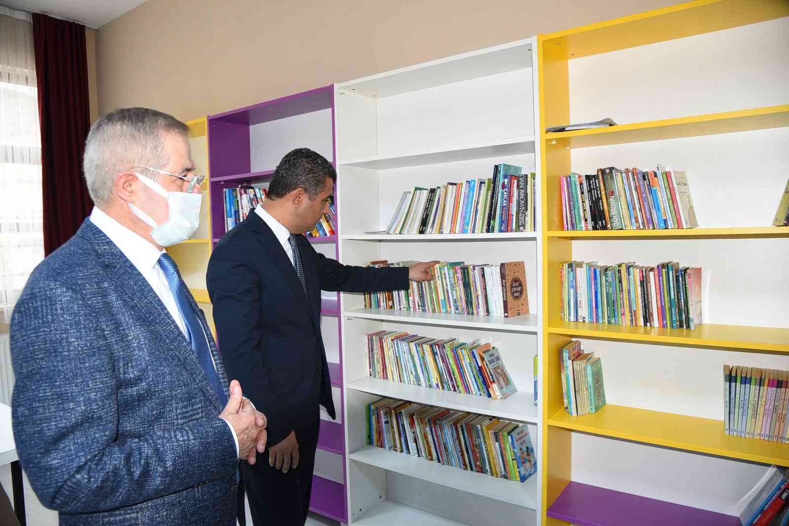 Denizli’de 131 okul yeni kütüphanesine kavuştu #denizli