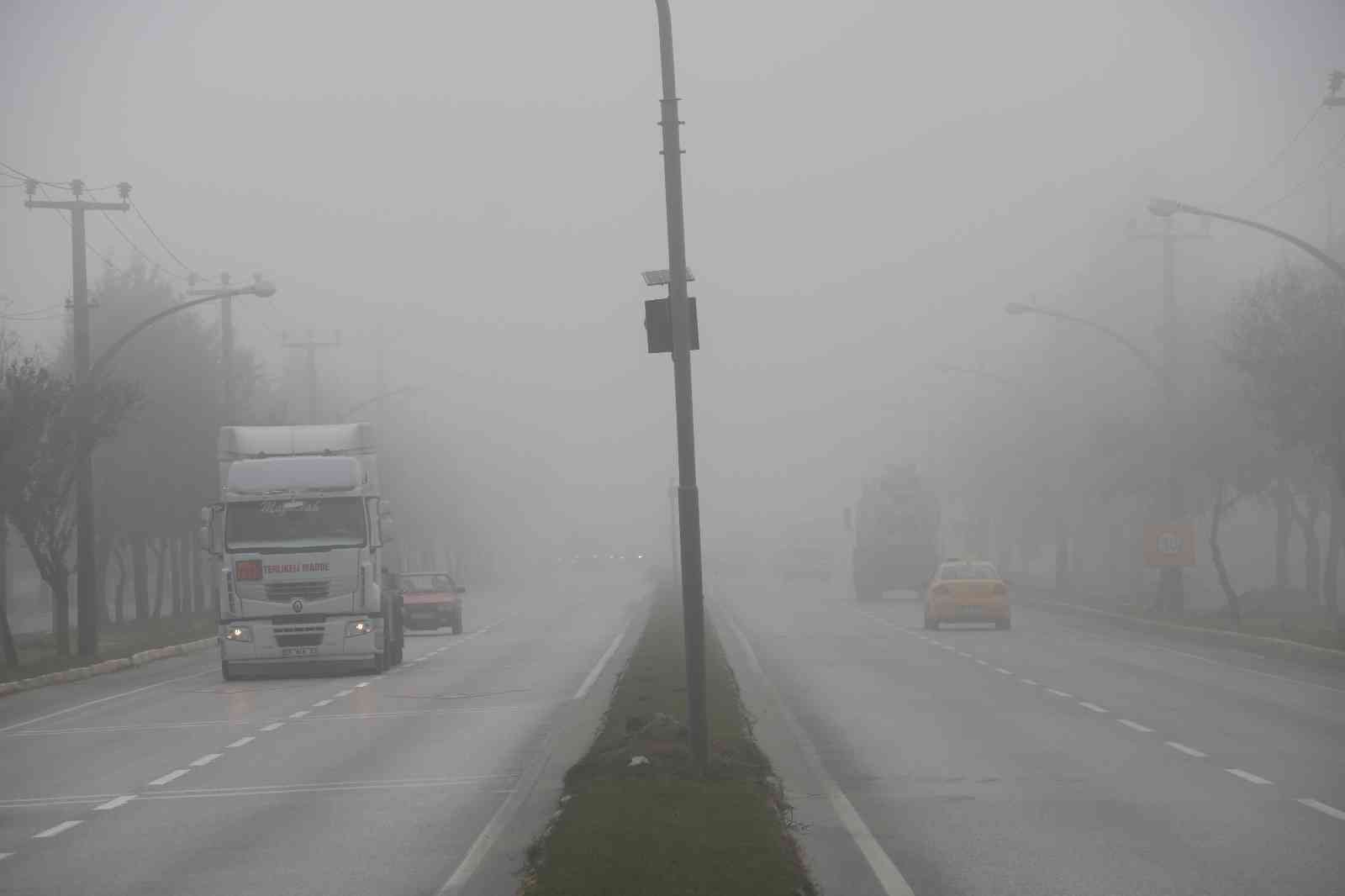 Edirne’de yoğun sis ulaşımı olumsuz etkiledi #edirne