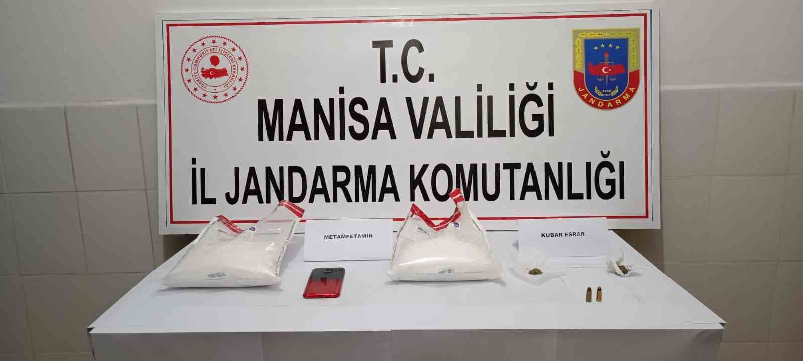 Manisa’da uyuşturucu operasyonu: 1,5 kilogram metamfetamin yakalandı #manisa