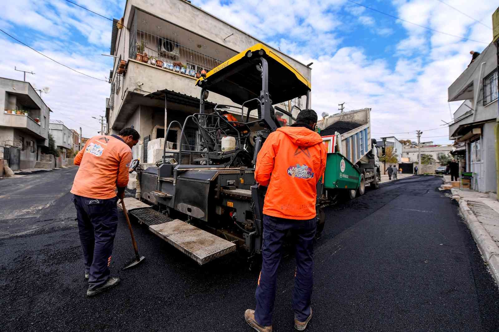 Mersin’de asfalt çalışmaları sürüyor #mersin