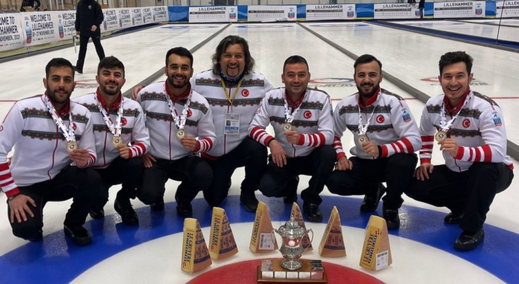 ’Türkiye Curling Takımları’nın başarısına DPÜ katkısı #kutahya