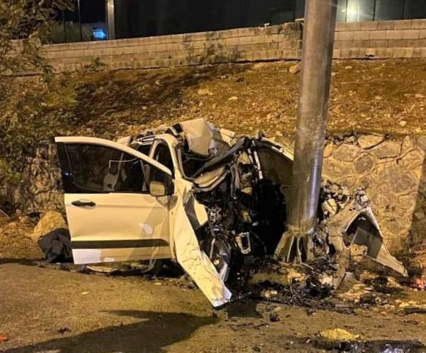 Tabela direğine çarpan aracın sürücüsü öldü #kahramanmaras
