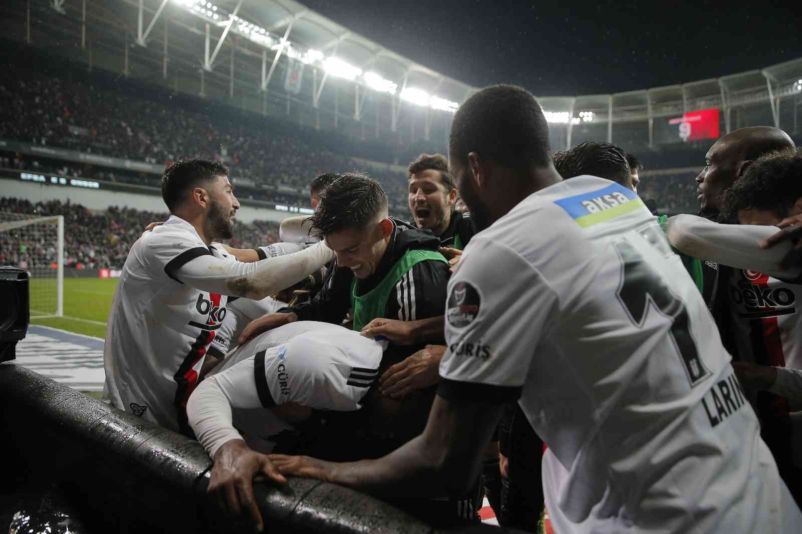 Beşiktaş 5 maç sonra 3 puana uzandı #istanbul