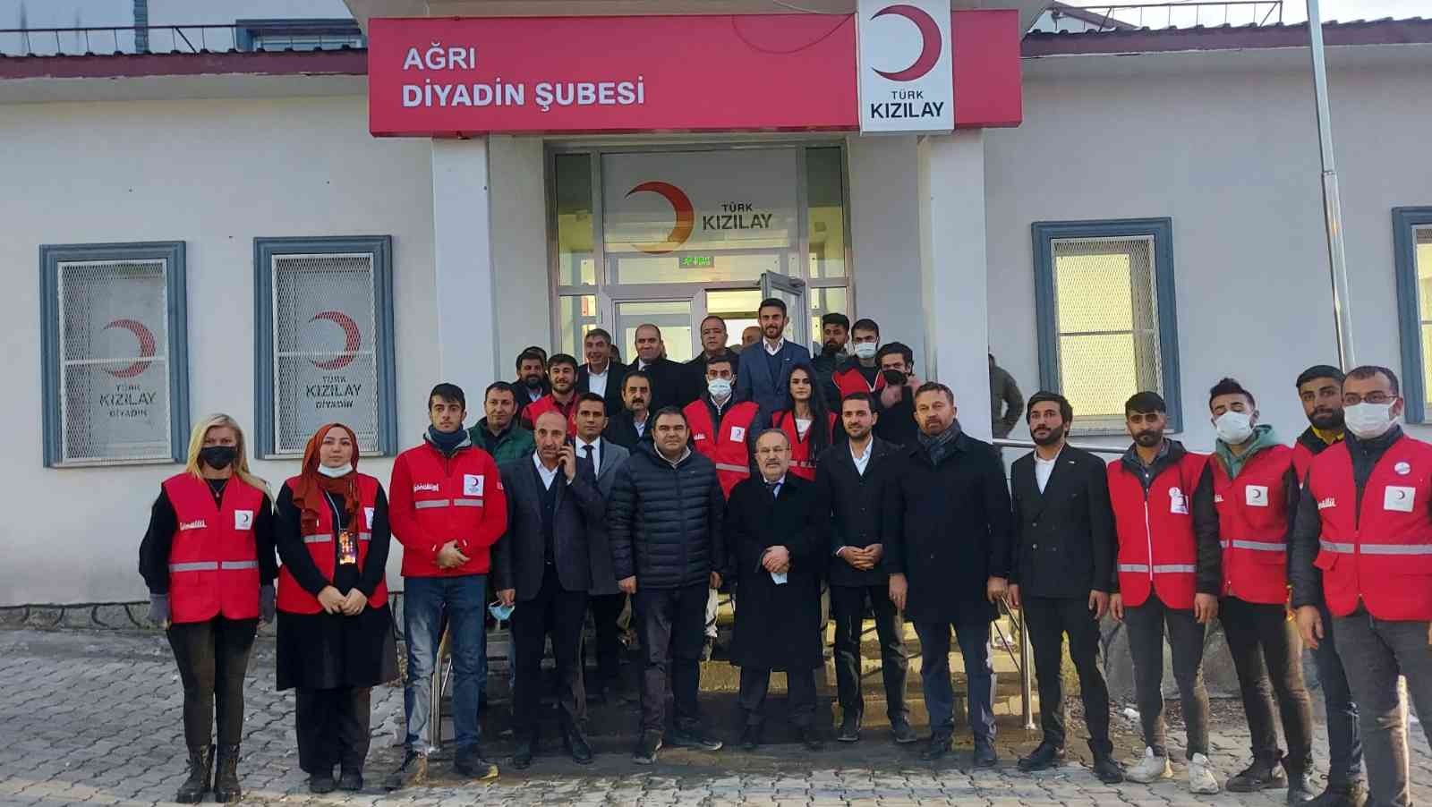 Türk Kızılay’ı Diyadin’de hizmet vermeye başladı #agri