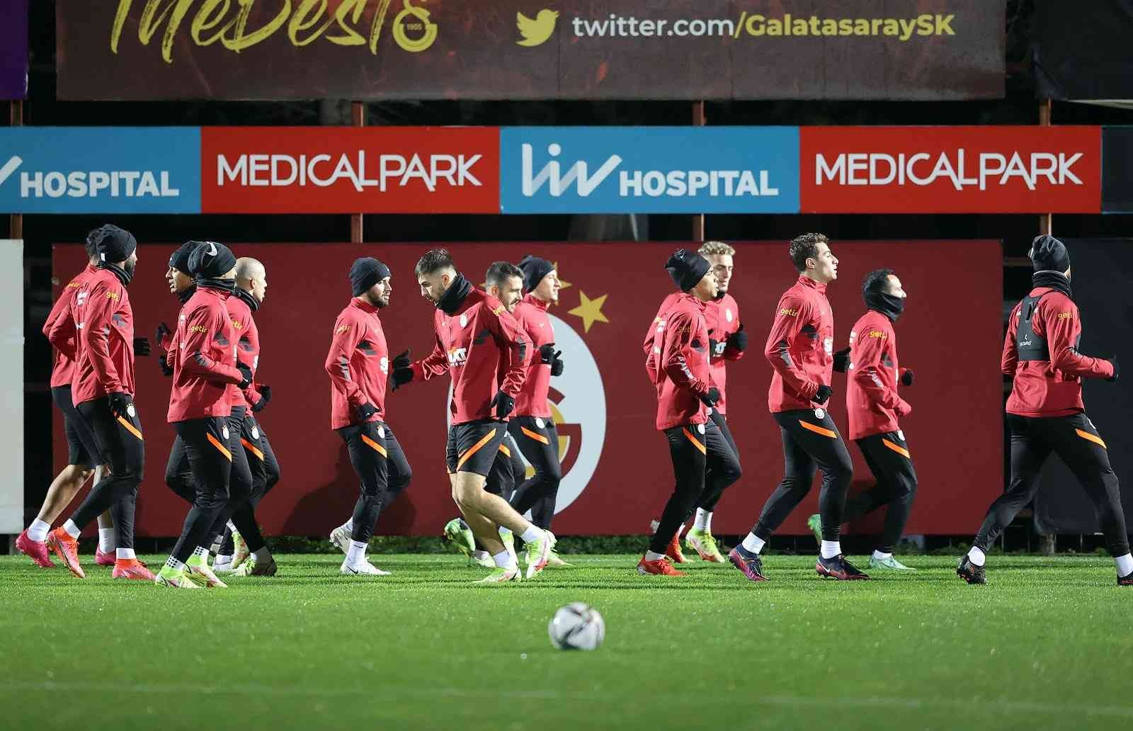 Galatasaray, Başakşehir maçı hazırlıklarına başladı #istanbul