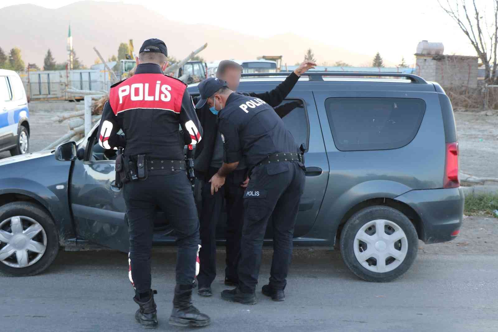 Erzincan’da polisin denetimleri sürüyor #erzincan